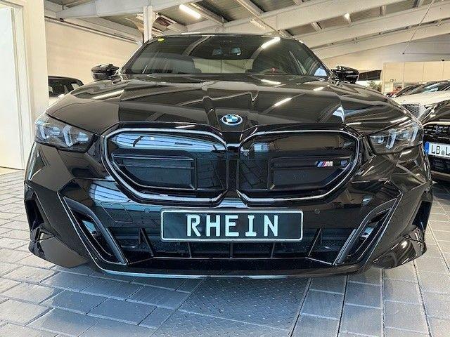 BMW i5 - M60 xDrive B&W AHK Inno