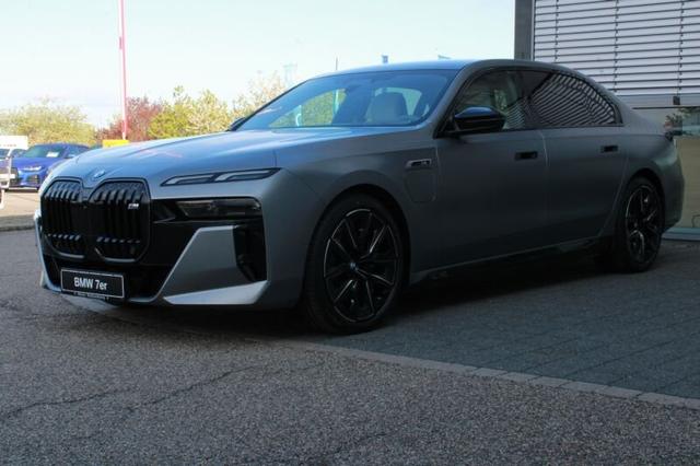 BMW M760 - e xDrive