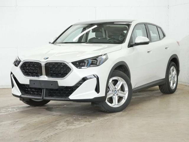 BMW X2 - sDr.20i DKG Panorama Iconic ACC HuD LED Park 