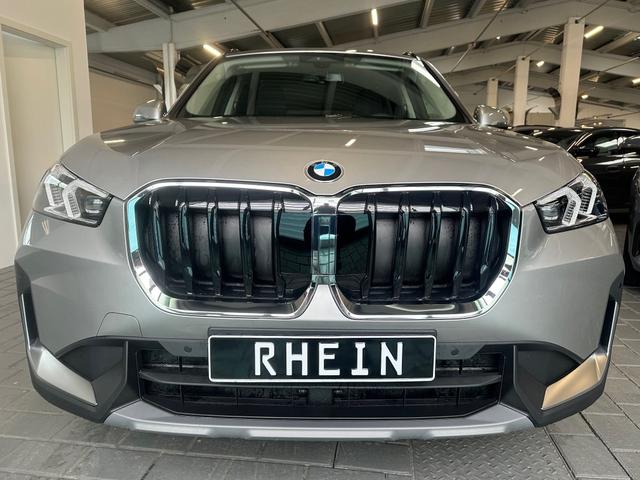 BMW X1 - sDrive18i Drving Ass. AHK Premium Paket