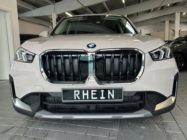 BMW X1 - sDrive18d AHK Premium Paket Drving Ass.