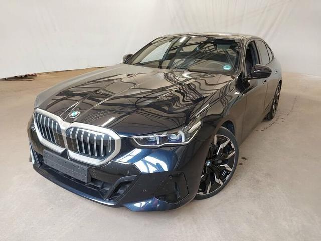 BMW 5er - M Sportpaket 540d xDr. B&W 21Zoll ACC Autobahnas