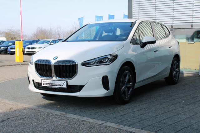BMW 2er Active Tourer - 220i Navi AdLED AHK Kamera SH DAB