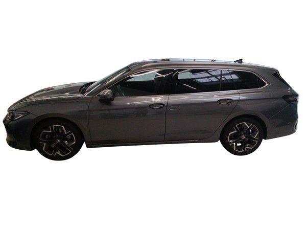 Volkswagen Passat Variant - Elegance 4Motion  AHK 18 LM KAMERA MATRIX 