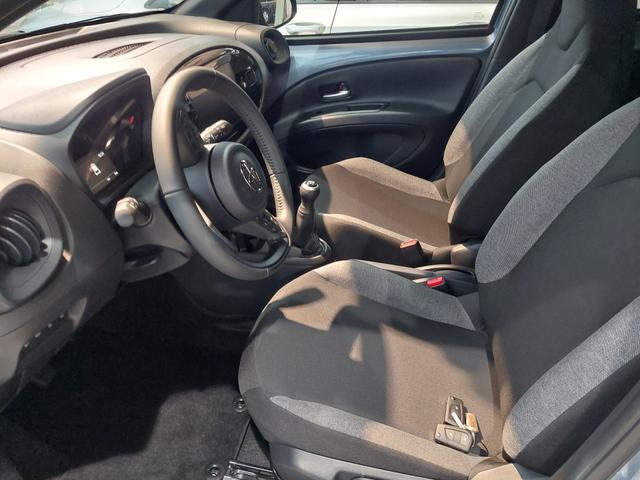 Toyota Aygo X 1.0 VVT-i Klimaautomatik, 17"Alu, Driveassist 