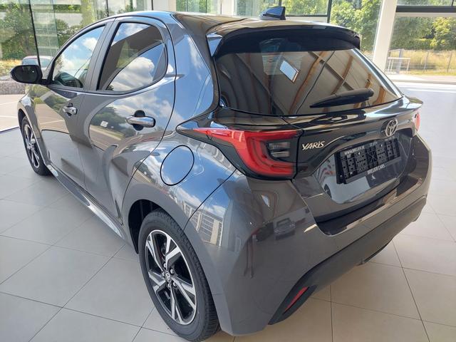 Toyota Yaris 1.5Hyb 6EB 16"Alu RFK RSA adTemp Safetysense 