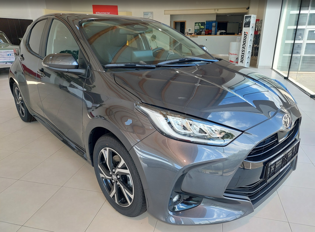 Toyota Yaris 1.5 Dual-VVT-iE Style 