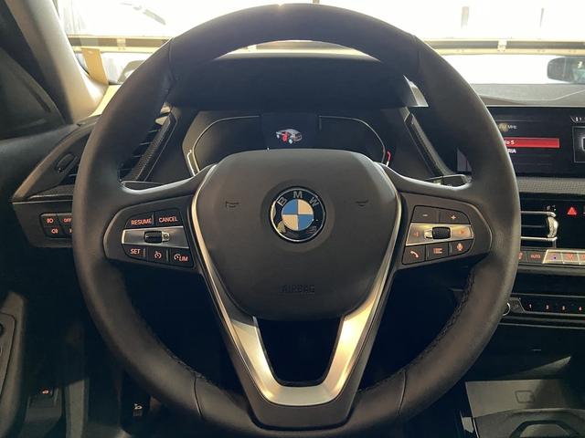 1er Sport Line 118i NAV/LIVE/WINTER/EASY/2Z.KLIMAAUTO/PAKET/UVM. (Vorlauf 01.11.2025) 