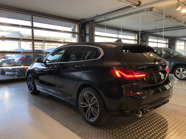 1er - Sport Line 118i NAV/LIVE/WINTER/EASY/2Z.KLIMAAUTO/PAKET/UVM. (Vorlauf 01.11.2025)