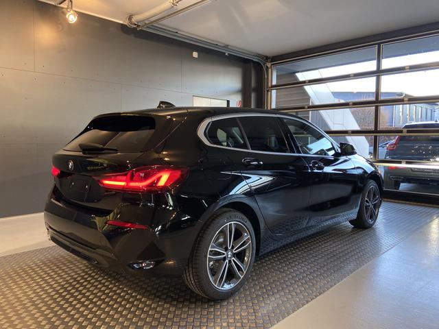 BMW 1er Sport Line 118i NAV/LIVE/WINTER/EASY/2Z.KLIMAAUTO/PAKET/UVM. (Vorlauf 01.11.2025) 