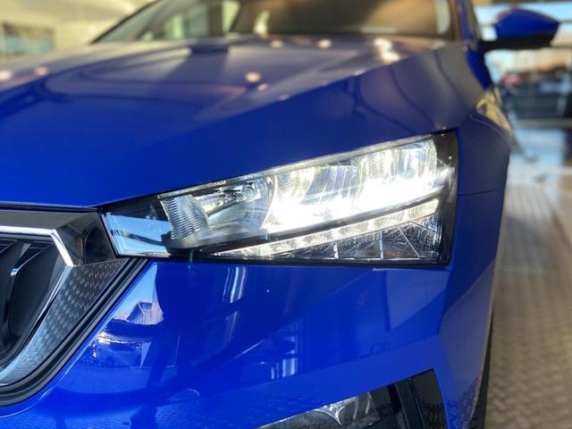 Skoda Scala Ambition Premium (D5) 1.0 TSI 115 ALU 16",CLIMATRONIC,PDC,WINTER,SWING & 5J. GARAN. (Vorlauf 21.10.2025) 