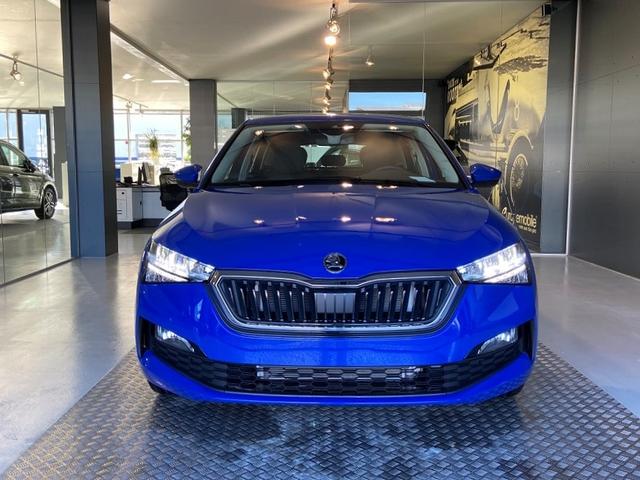 Skoda Scala Ambition Premium (D5) 1.0 TSI 115 ALU 16",CLIMATRONIC,PDC,WINTER,SWING & 5J. GARAN. (Vorlauf 21.10.2025) 