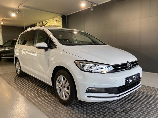 Volkswagen Touran - Highline MJ2020 (D4) 1.5 TSI 150 NAV ERGO LED KEYLESS DAB UVM. (Vorlauf 04.07.2025)