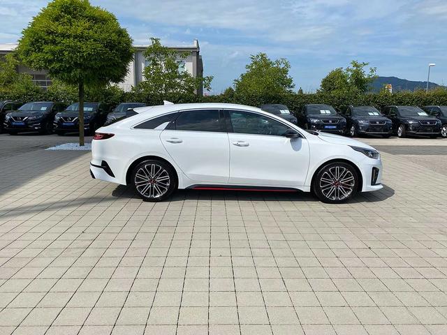 Kia ProCeed GT 1.6 T-GDI 204 DCT7 Navi LED JBL Modell 2020 (Vorlauf 10.03.2026) 