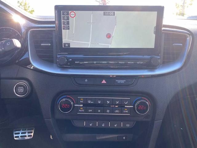 Kia ProCeed GT 1.6 T-GDI 204 VOLL! DCT7 Navi LED JBL Glasdach Modell 2020 (Vorlauf 23.04.2026) 