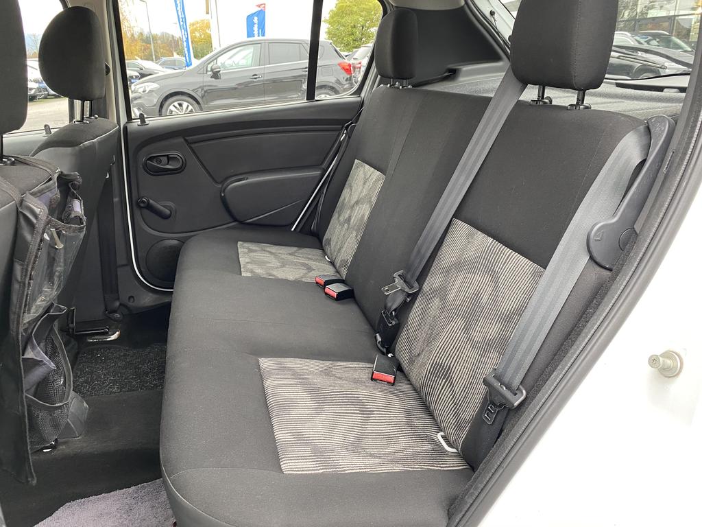 Renault sandero isofix