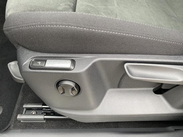 Volkswagen Tiguan Elegance 1.5 TSI EVO 150 DSG NAVI, IQ, EASYOPEN, ACC, ERGO, UVM. (Vorlauf 21.06.2025) 