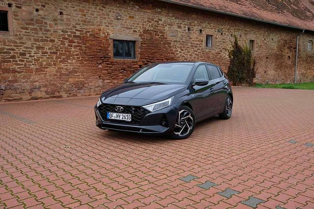 Hyundai i20 vorne links