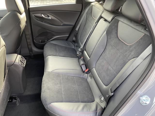 Hyundai i30 N Line Premium 1.5 T-GDI 48V-Mildhybrid 160 DCT VOLLAUSSTATTUNG! Navi, Pano, LED, DAB+, ACC uvm. (Vorlauf 01.08.2026) 