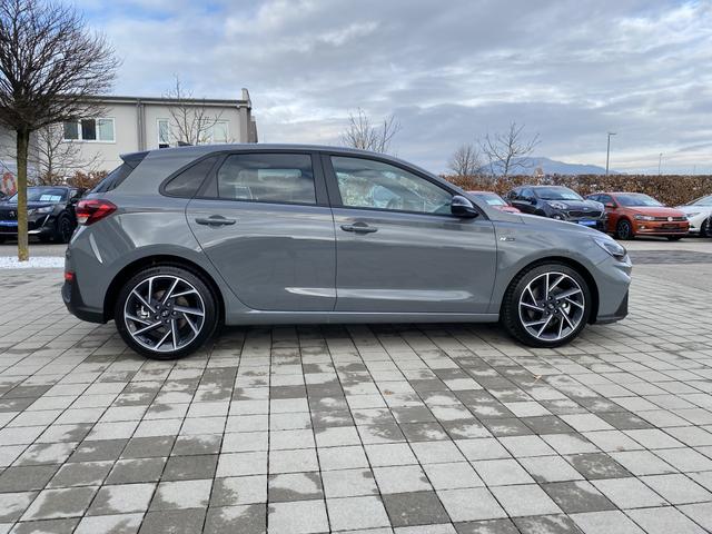 Hyundai i30 N Line Premium 1.5 T-GDI 48V-Mildhybrid 160 DCT VOLLAUSSTATTUNG! Navi, Pano, LED, DAB+, ACC uvm. (Vorlauf 01.08.2026) 