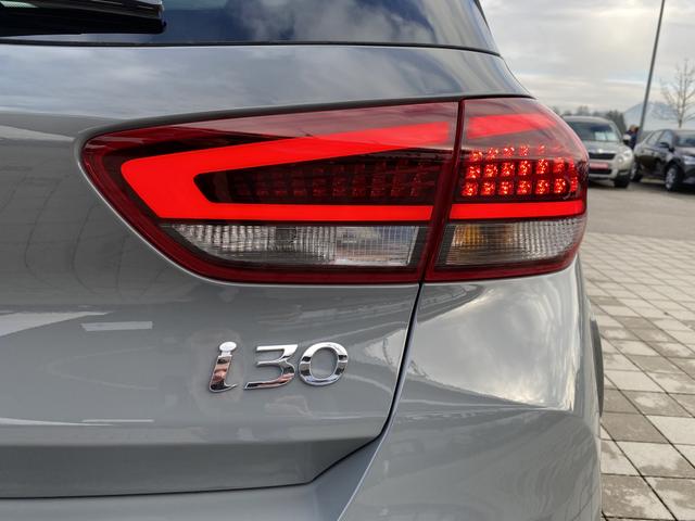 Hyundai i30 N Line Premium 1.5 T-GDI 48V-Mildhybrid 160 DCT VOLLAUSSTATTUNG! Navi, Pano, LED, DAB+, ACC uvm. (Vorlauf 01.08.2026) 
