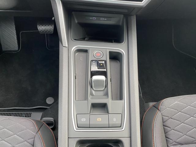 Seat Leon FR (D4) NEW 1.5 eTSI ACT DSG 150 NAV, LED, DAB+, PDC, CAM uvm. (Vorlauf 30.08.2025) 