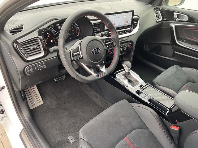 Kia ProCeed GT 1.6 T-GDi 204 GPF 7DCT PANO, NAVI, JBL, LED, DAB+