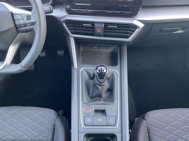 Seat Leon Sportstourer ST FR NEW 1.5 TSI ACT 150 Interieur Schaltgetiebe