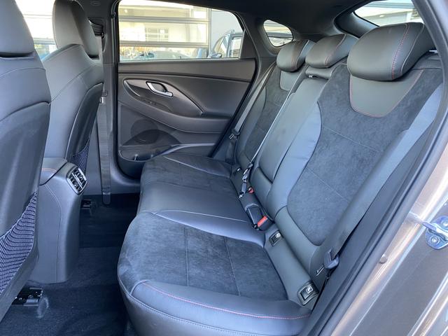 Hyundai i30 Fastback N Line Premium 1.5 T-GDI 48V-Mildhybrid Interieur 