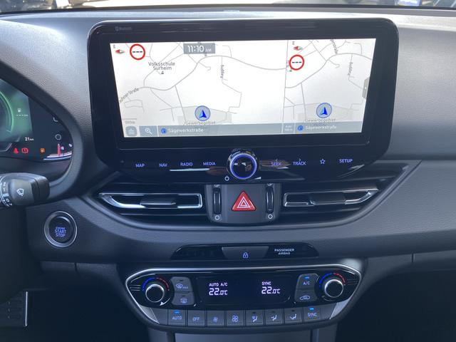Hyundai i30 Fastback N Line Premium 1.5 T-GDI 48V-Mildhybrid Interieur Multimedia 