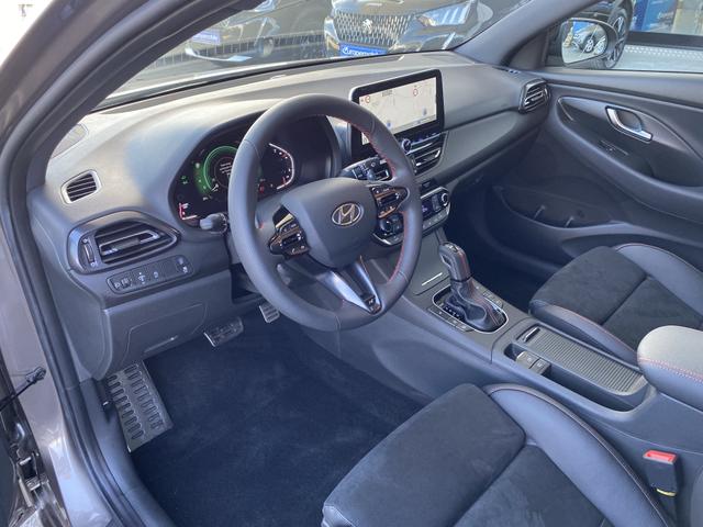 Hyundai i30 Fastback N Line Premium 1.5 T-GDI 48V-Mildhybrid Interieur 