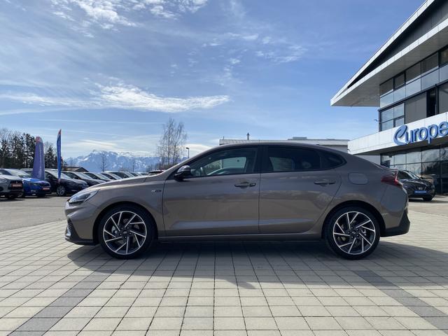 Hyundai i30 Fastback N Line Premium 1.5 T-GDI 48V-Mildhybrid N-line Exterieur