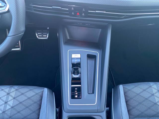 Volkswagen Golf R-Line (D4) 1.5 eTSI 150 7-G DSG, NAVI, LED-Plus, VIRTUAL, CAM, WINTER, 18", UVM. (Vorlauf 29.09.2024) 