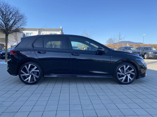  VW Golf 8 R-Line (D4) 1.5 eTSI Exterieur 