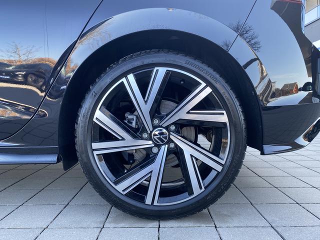  VW Golf 8 R-Line (D4) 1.5 eTSI Exterieur Felge 