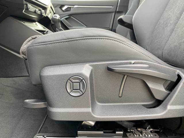  Audi Q3 advanced (D8) 35 TFSI S tronic S Line Interieur