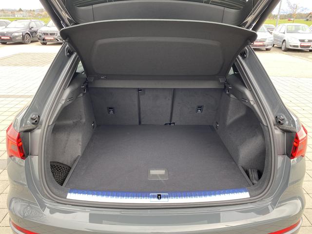  Audi Q3 advanced (D8) 35 TFSI S tronic S-LINE Interieur Kofferraum