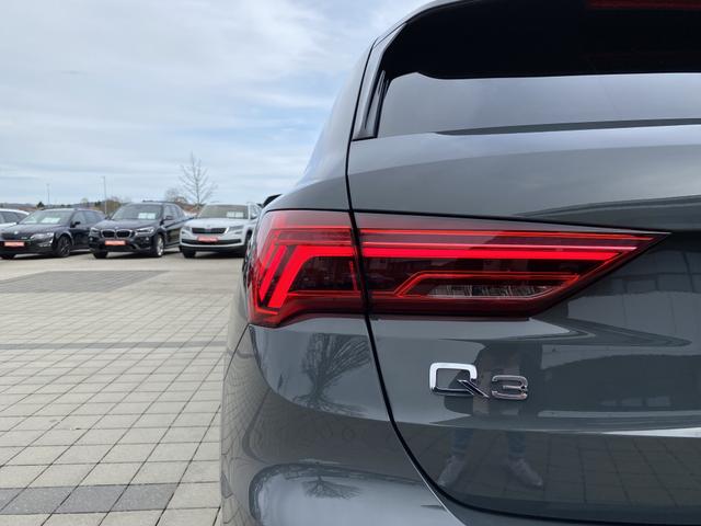  Audi Q3 advanced (D8) 35 TFSI S tronic S-LINE Exterieur Scheinwerfer