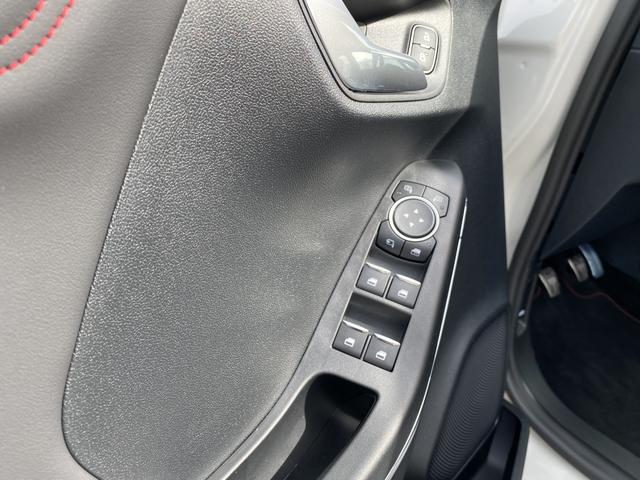 Ford Puma ST-Line X (D4) 1.0 EcoBoost 155 HYBRID Interieur