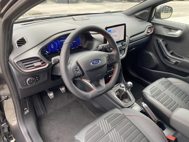 Ford Puma ST-Line X 1.0 EcoBoost 155 Hybrid Interior 