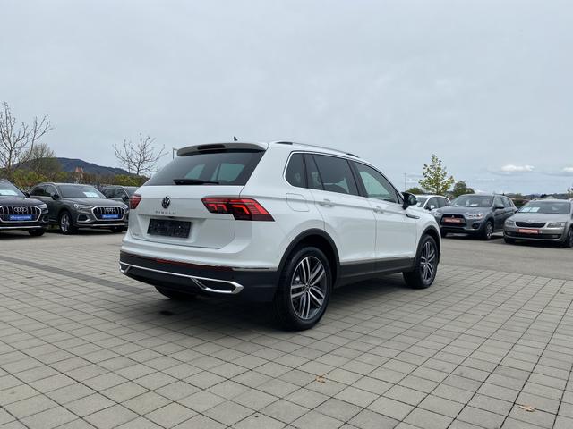 VW Tiguan Elegance 1.5 TSI EVO 150 DSG hinter