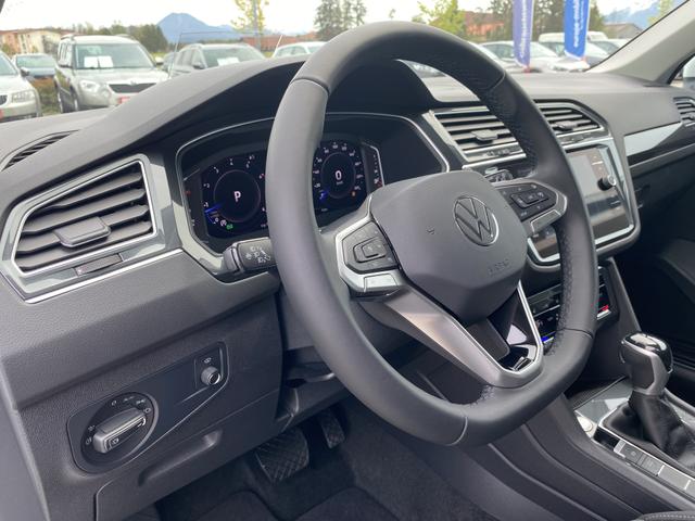 VW Tiguan Elegance 1.5 TSI EVO Innenraum Lenkrad