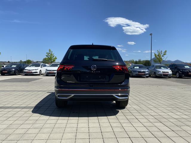 VW Tiguan Elegance 1.5 TSI EVO 150 DSG hinten 