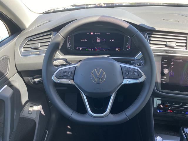 VW Tiguan Elegance 1.5 TSI EVO 150 DSG Innenraum Highlights Lenkrad