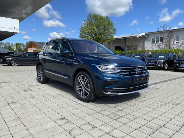Volkswagen Tiguan - Elegance 1.5 TSI EVO 150 DSG NAV, IQ, HEAD, EASY, ACC, ERGO, WINTER, 19