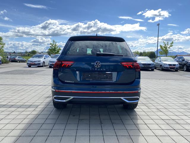 VW Tiguan Elegance 1.5 TSI EVO 150 DSG hinten 