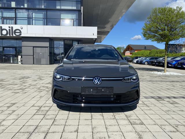  VW Golf 8 R-Line (D4) 1.5 eTSI vorne 
