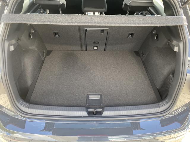  VW Golf 8 R-Line (D4) 1.5 eTSI Kofferraum