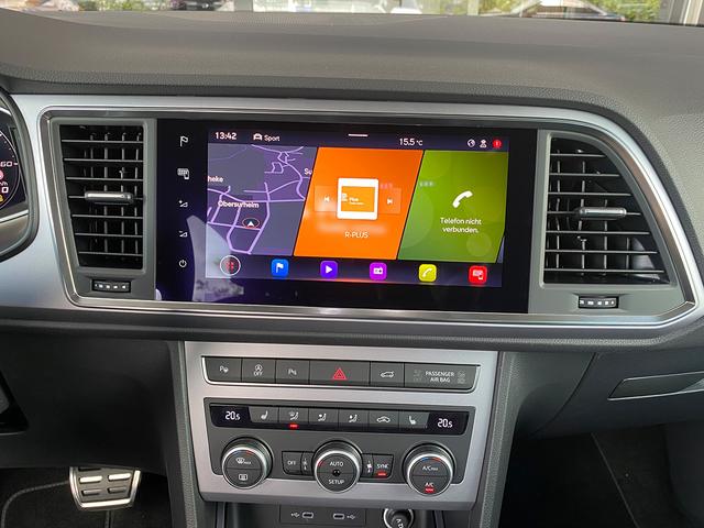 Seat Ateca FR 1.5 TSI Innenraum Highlights Multimedia 