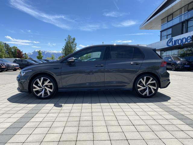 VW Golf 8 R-Line (D4) 1.5 eTSI 150 7-G DSG 